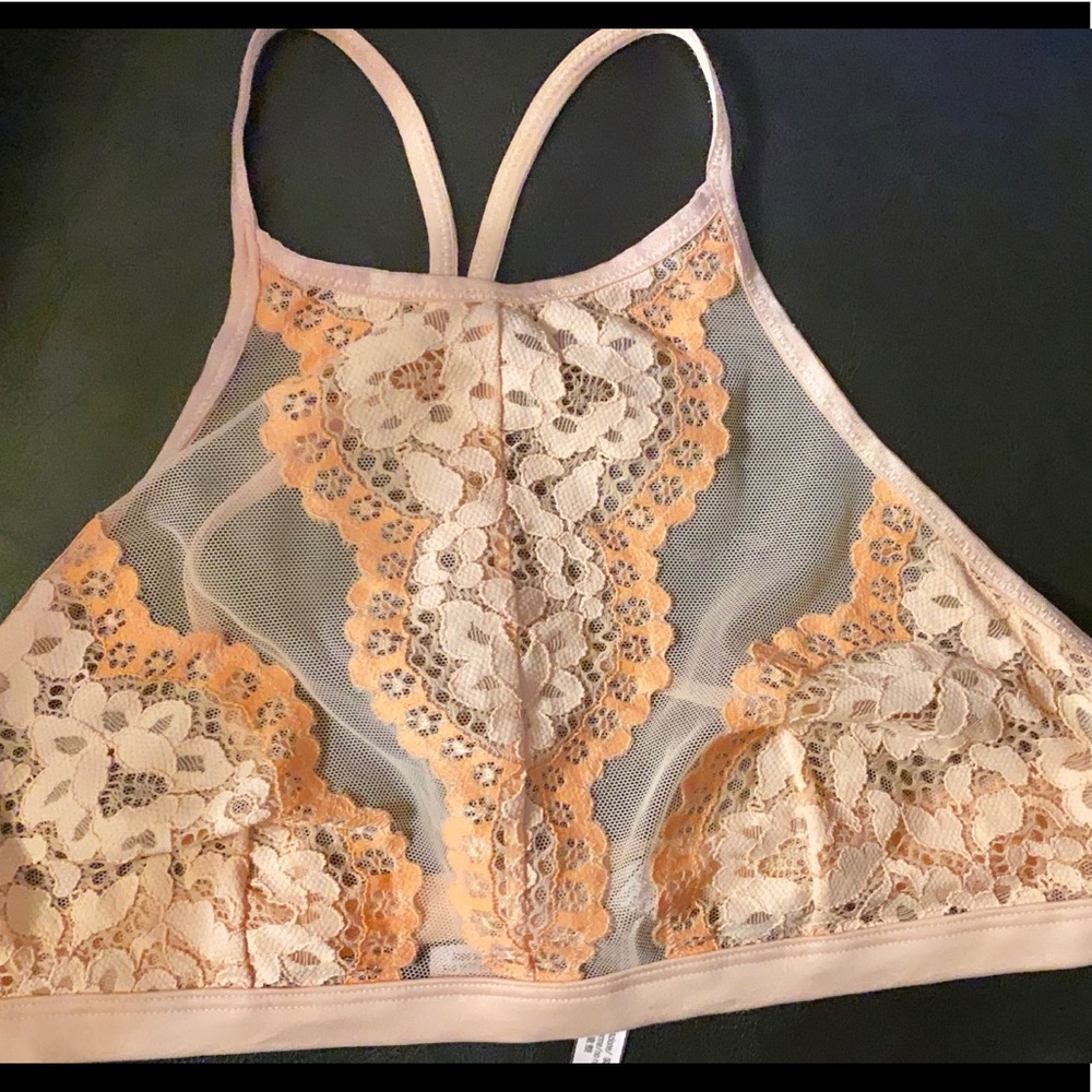 3 for $25 item! ⭐️ Victoria’s Secret Bralette